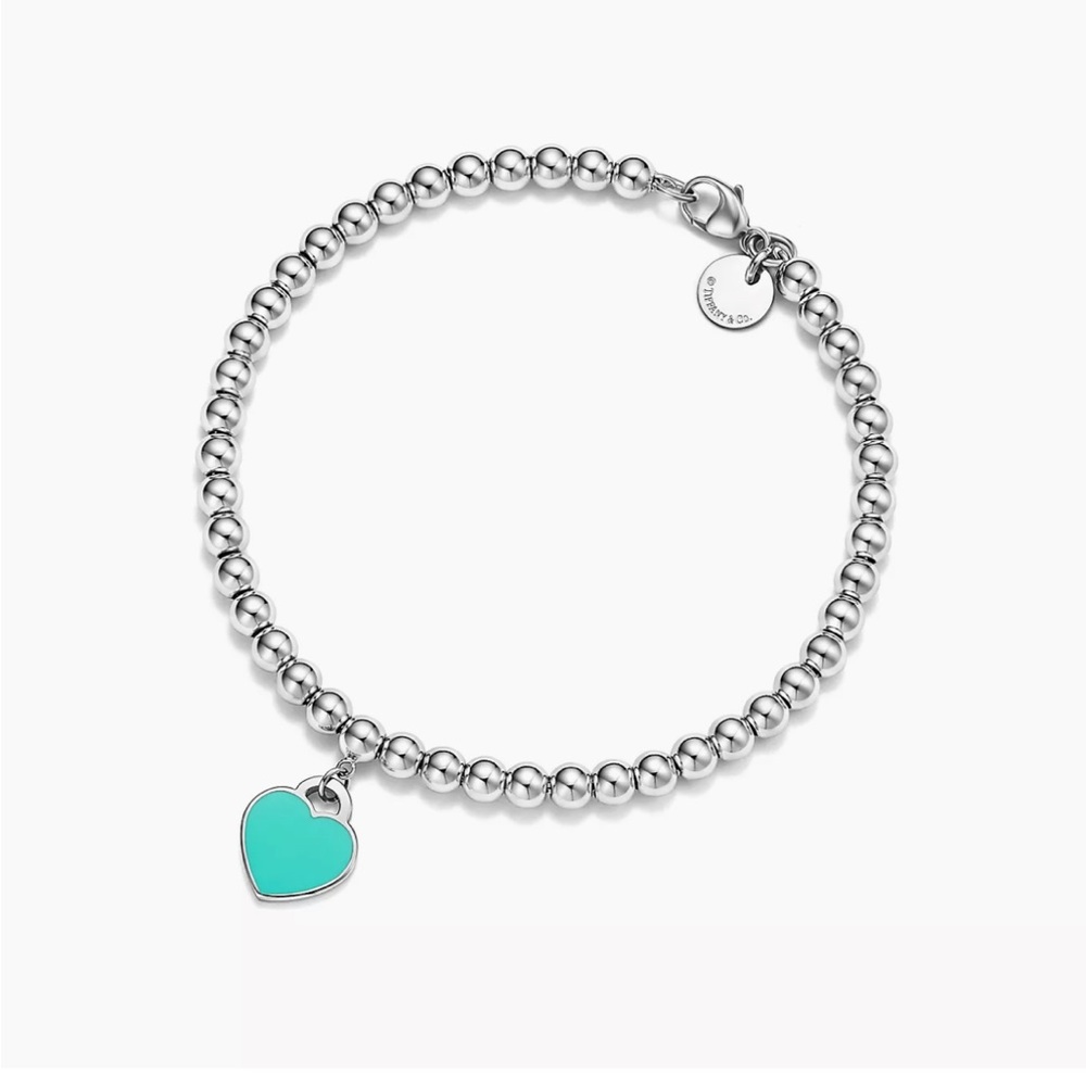 Tiffany & Co Bead Bracelet heart tag
Silver, Tiffany Blue® Authentic/ never worn